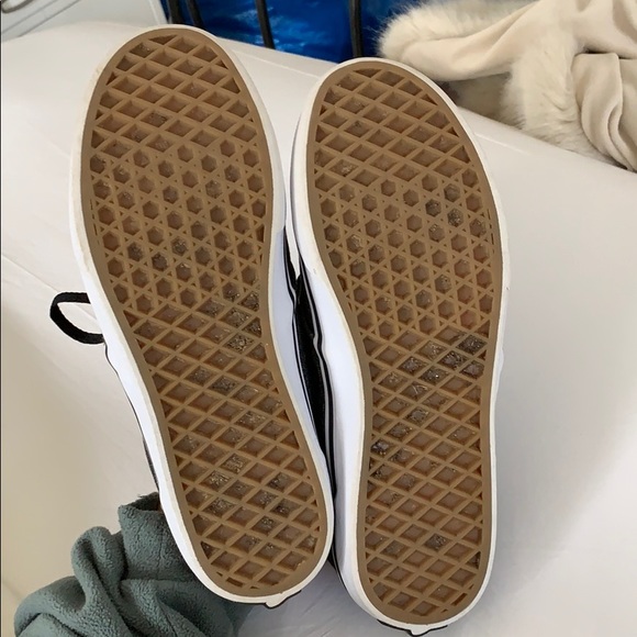 BLACK/GRAY VANS - Picture 2 of 3